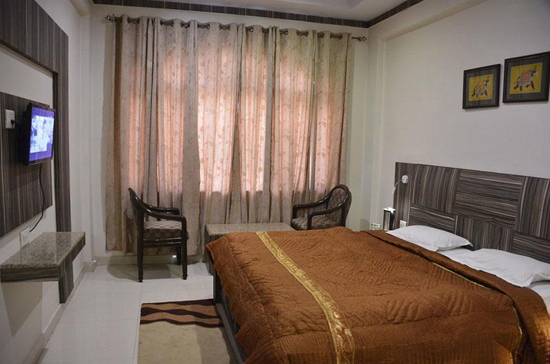 Hotel Sheetal Regency,Near Janambhumi Матхура Экстерьер фото