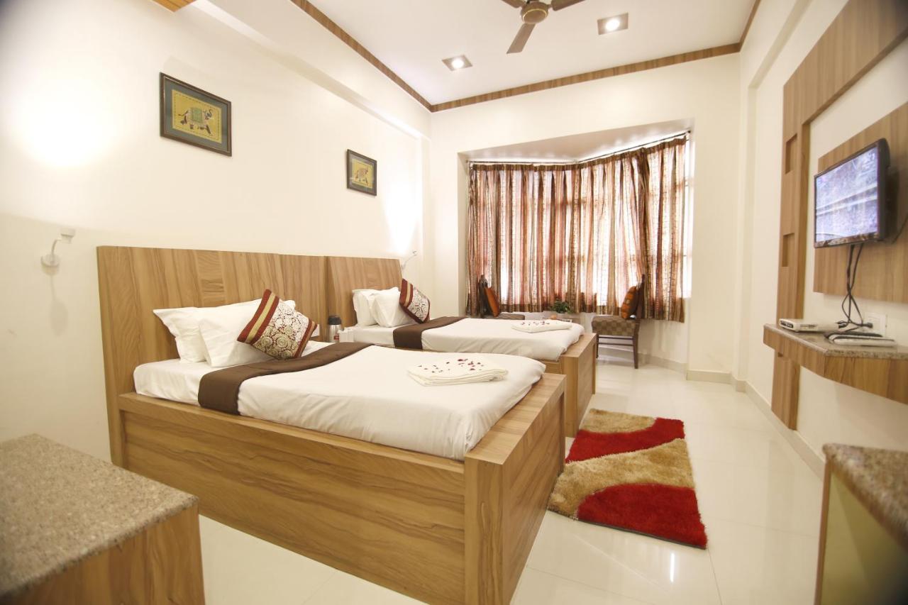 Hotel Sheetal Regency,Near Janambhumi Матхура Экстерьер фото